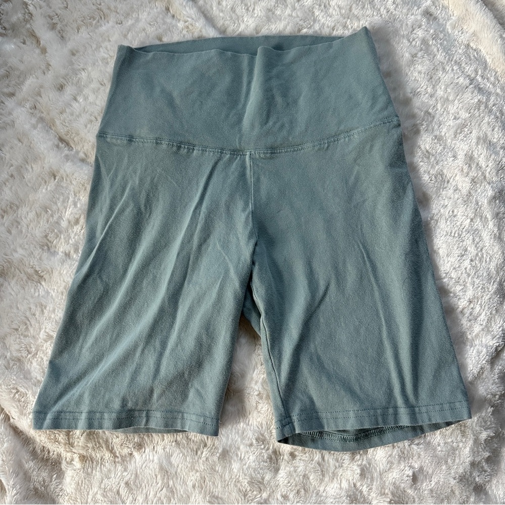 Aritzia TNA Biker Shorts Teal size S